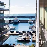 Waterfront Luxury Studio, Free Parking, Ac, Netflix & Wifi By Tilo Lux 아파트 *