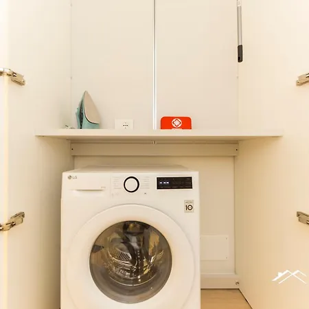 Waterfront Luxury Studio, Free Parking, Ac, Netflix & Wifi By Tilo Lux Lejlighed