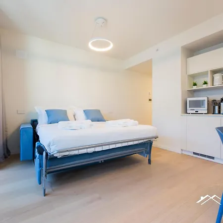 Waterfront Luxury Studio, Free Parking, Ac, Netflix & Wifi By Tilo Lux * Genoa
