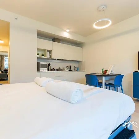 Waterfront Luxury Studio, Free Parking, Ac, Netflix & Wifi By Tilo Lux Apartment Genoa