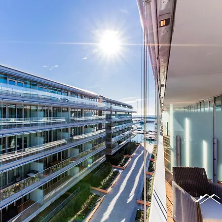 Apartmán Waterfront Luxury Studio, Free Parking, Ac, Netflix & Wifi By Tilo Lux *